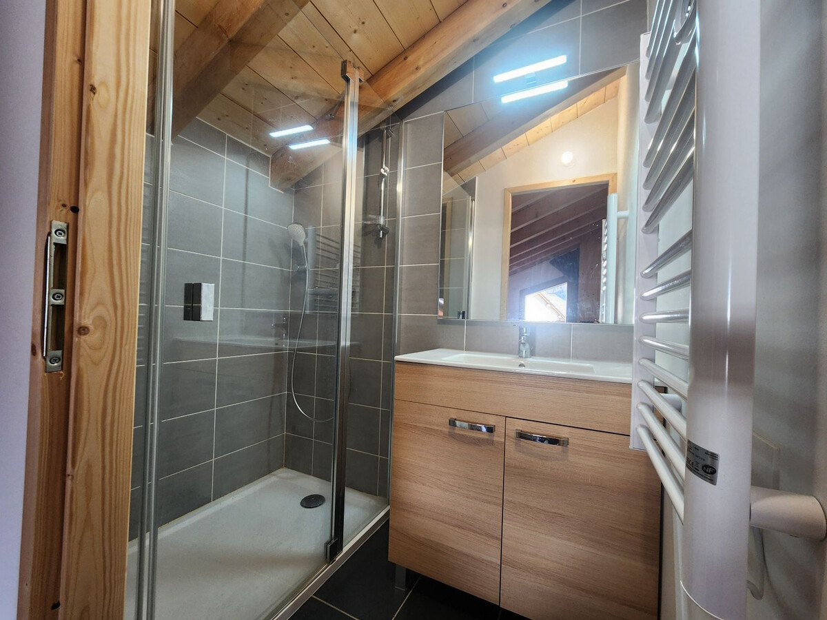 T4 atypique 120 m² vue panoramique à Samoëns - Photo 9