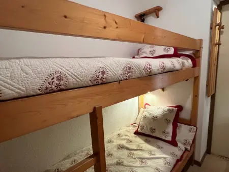 Studio 20m² centre Samoëns, balcon, parking privatif : photo 16