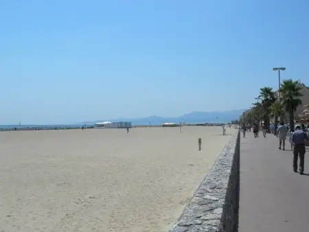 T2 Canet-en-Roussillon, piscine et parking inclus : photo 14