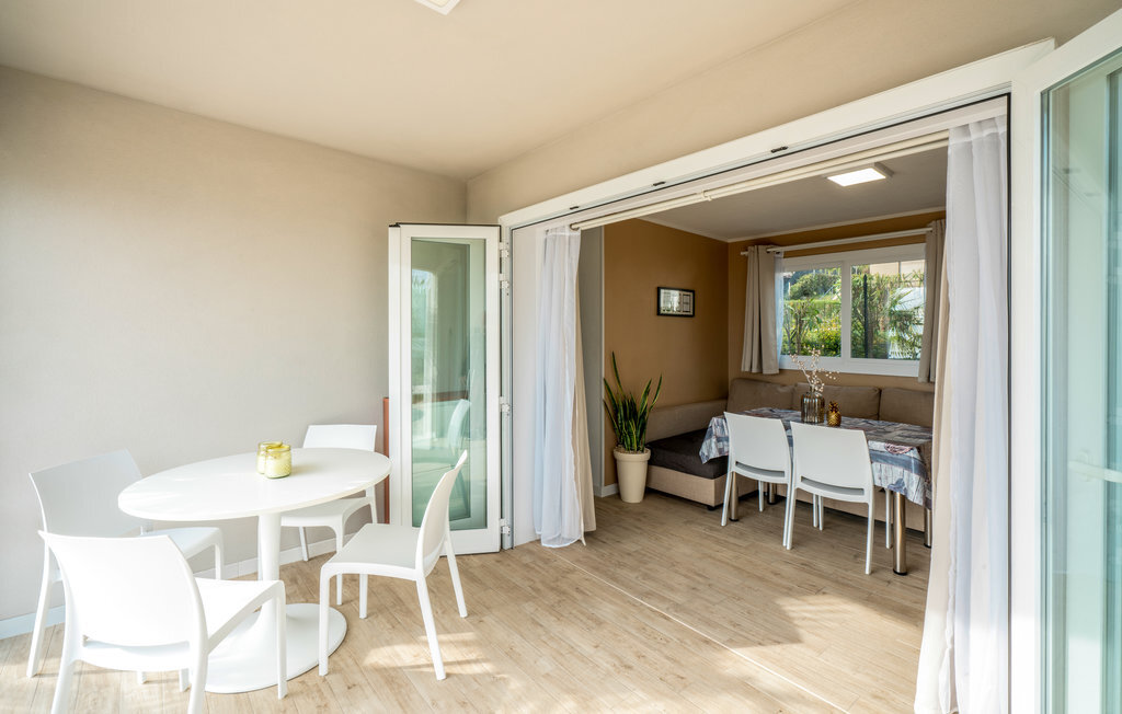 Suite Living Deluxe – Appartement vue lac avec piscine - Photo 19