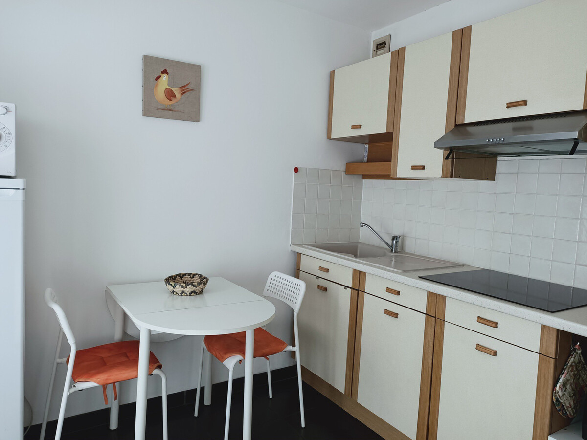 T1 moderne 32 m² terrasse sud-est et parking privé - Photo 14