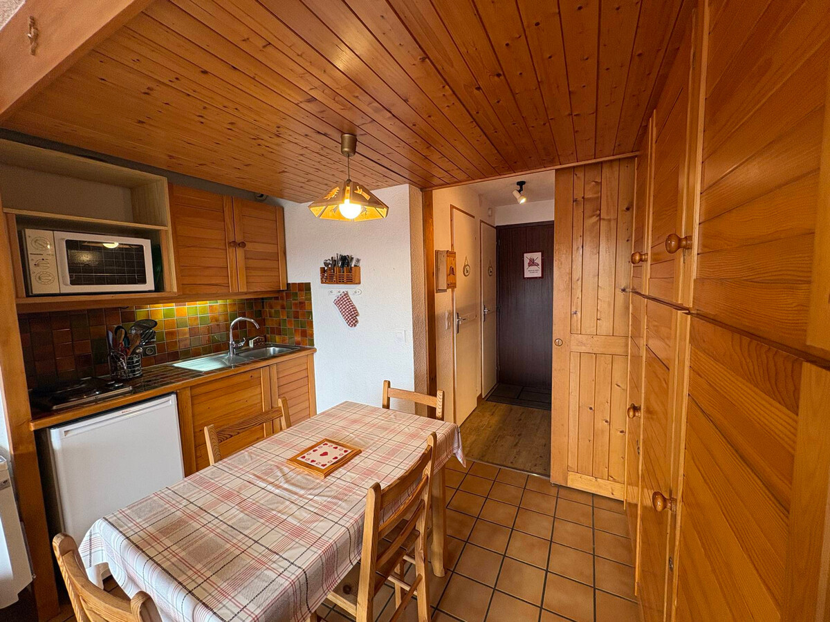Studio cabine 4 pers. aux Saisies, vue pistes - Photo 9