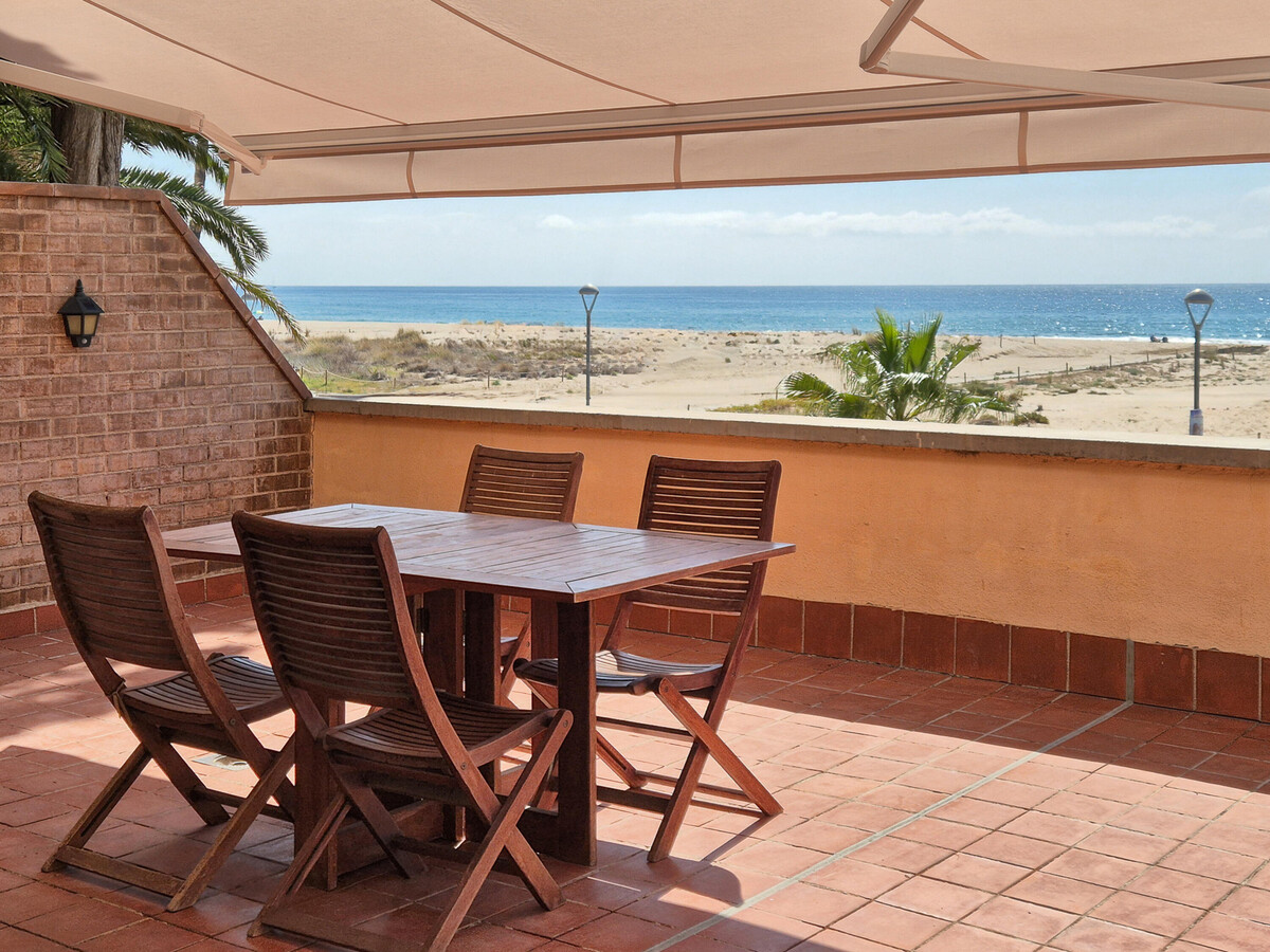 Appartement vue mer avec terrasse à Torredembarra - Photo 3