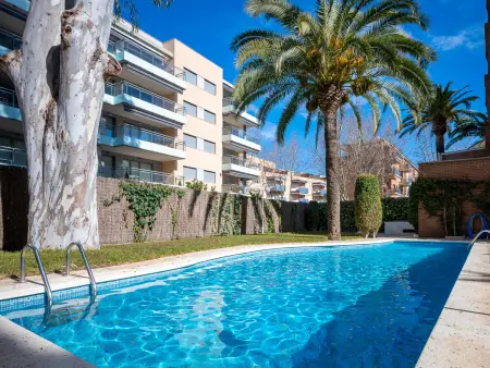 Appartement bord de mer, piscine et parking à Torredembarra : photo 2