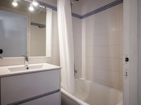 Appartement bord de mer, piscine et parking à Torredembarra : photo 18