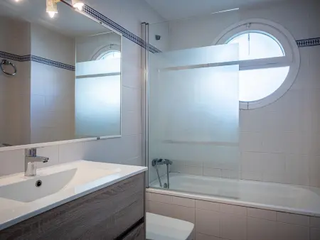 Appartement bord de mer, piscine et parking à Torredembarra : photo 25