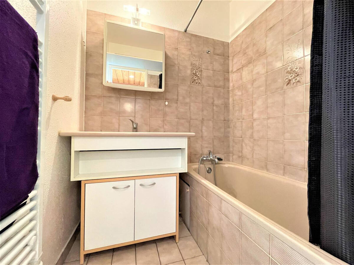 Studio 28m² balcon sud, 150m du centre et télécabine - Photo 6