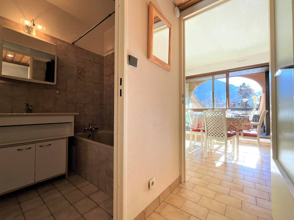 Studio 28m² balcon sud, 150m du centre et télécabine - Photo 7