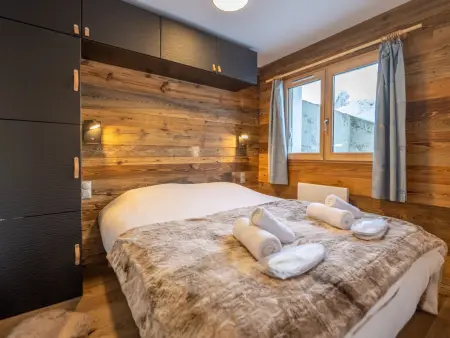 Appartement rénové cœur Alpe d'Huez, parking inclus : photo 2