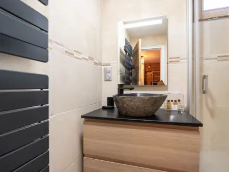 Appartement rénové cœur Alpe d'Huez, parking inclus : photo 8