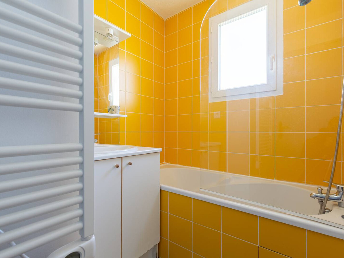 Appartement rénové 8 pers. à Peyragudes, balcon, parking gratuit - Photo 11