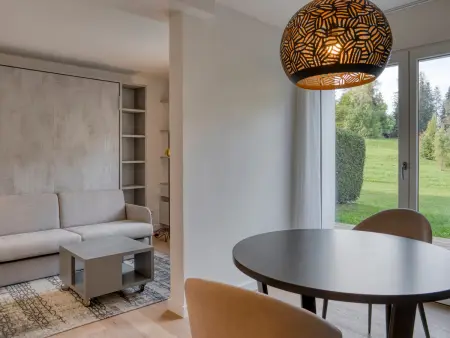 Location appartement à Megève, Studio rénové avec terrasse à Megève - Proche pistes et golf, parking et wifi inclus