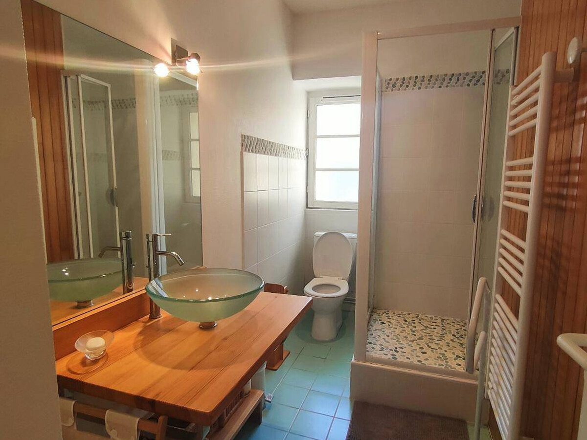 Appartement 4/6 pers au cœur de Cauterets, local à ski - Photo 13