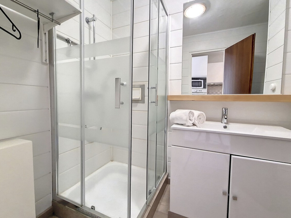 Studio 24 m² ski aux pieds, balcon sud, Méribel - Photo 8