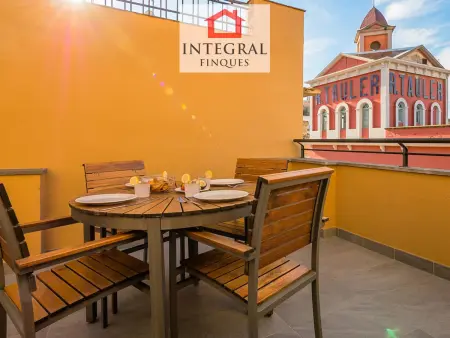 Location appartement à Palamós, Appartement moderne avec terrasse à 100m de la plage, climatisation et parking inclus