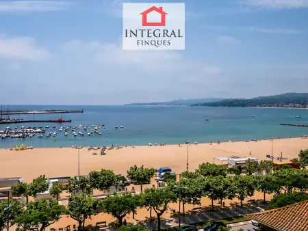 Appartement face à la plage à Palamós, terrasse vue mer : photo 16