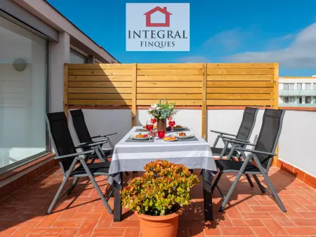 Location appartement à Palamós, Duplex à 50m de la plage avec terrasse, climatisation et parking - Palamós