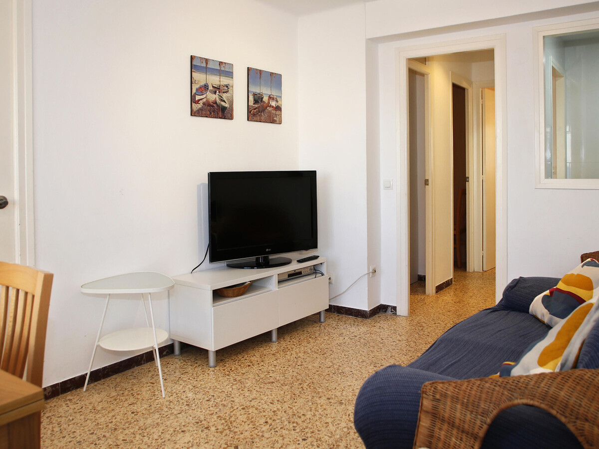 Appartement rénové en première ligne de plage à Torredembarra - Photo 7