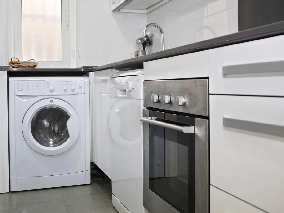 Appartement rénové en première ligne de plage à Torredembarra - Photo 10