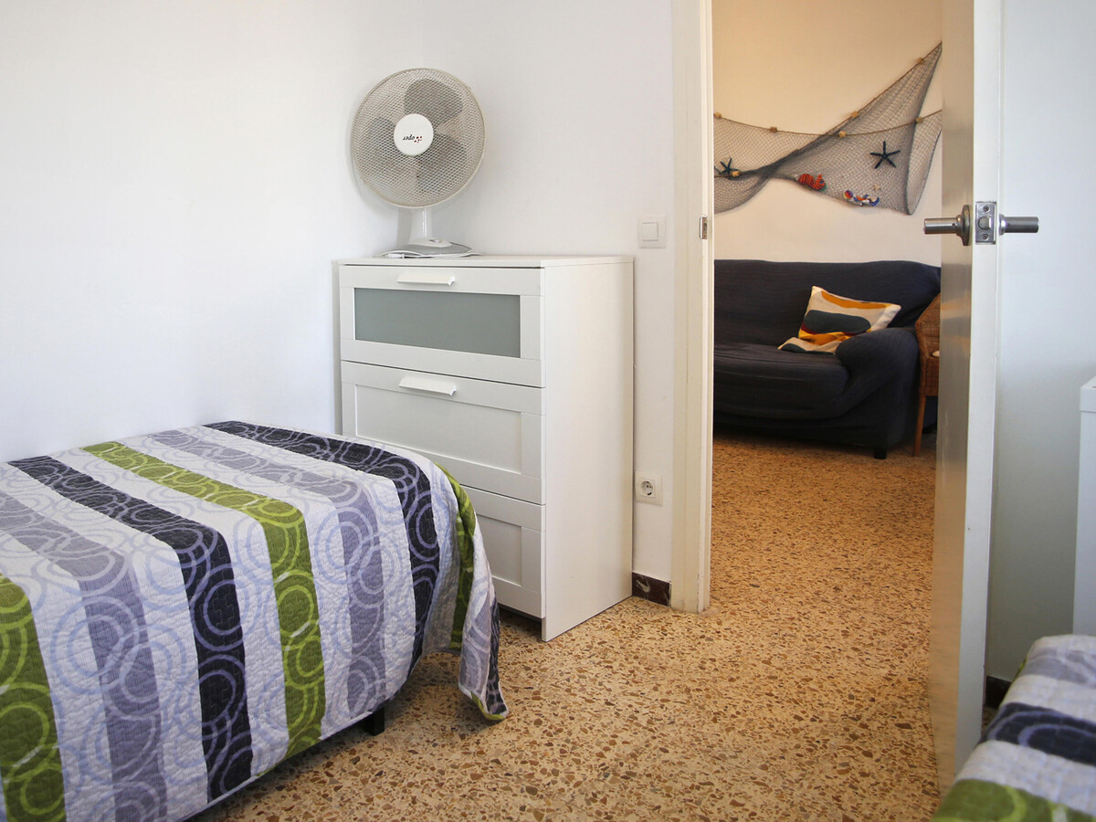 Appartement rénové en première ligne de plage à Torredembarra - Photo 19