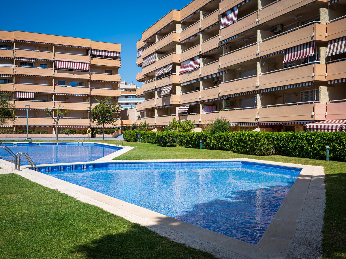 Appartement 4 ch. avec piscine à 140m de la plage - Photo 1