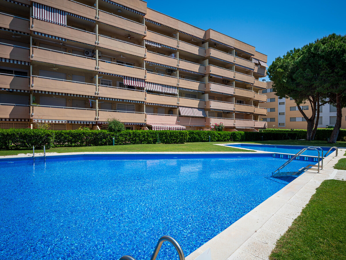 Appartement 4 ch. avec piscine à 140m de la plage - Photo 25