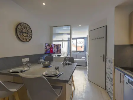 Location appartement à Val Thorens, Appartement cosy 4 pers, 2 ch, départ ski aux pieds, exposé sud, proche commerces