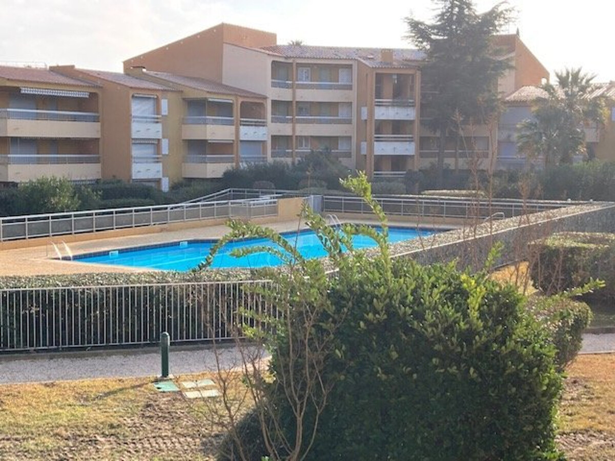 3 pièces climatisé, terrasse 20 m² au Lavandou - Photo 1
