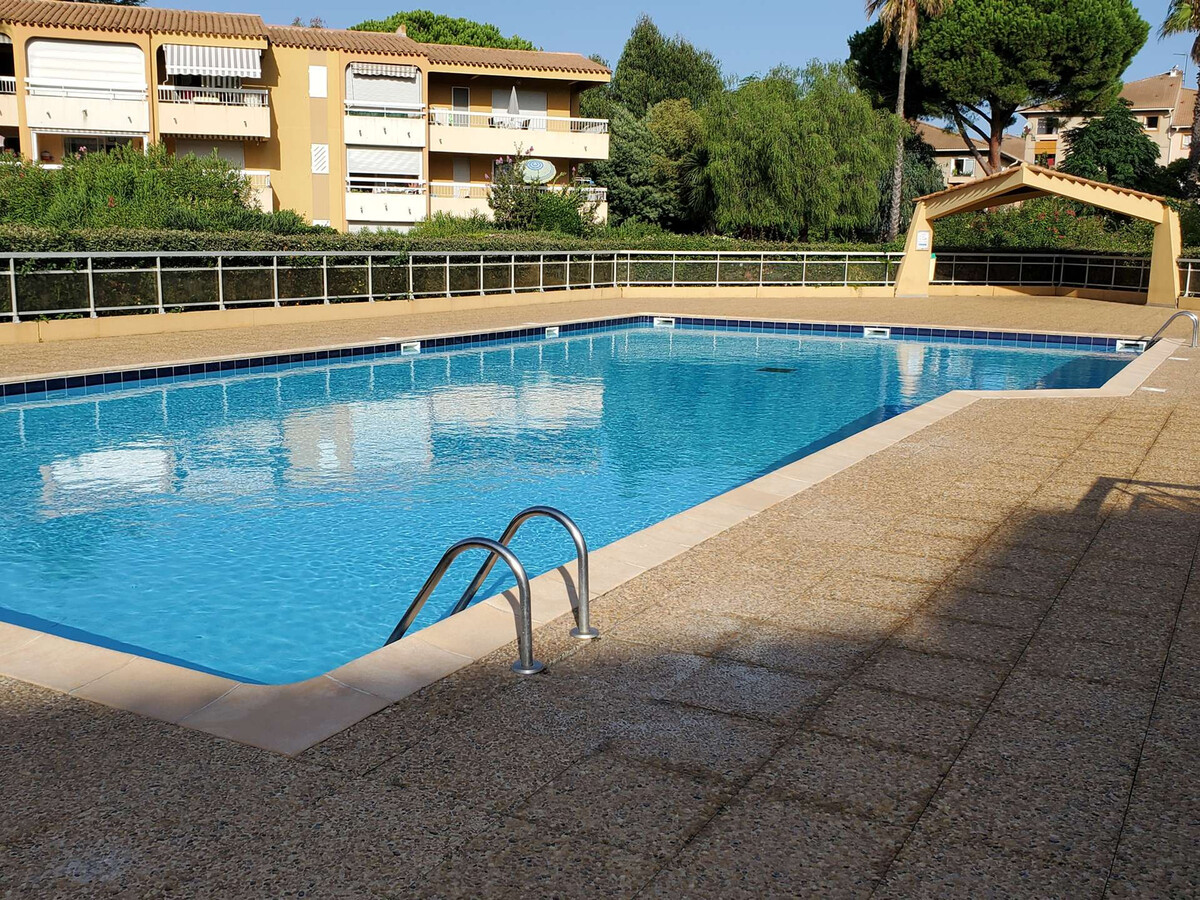 3 pièces climatisé, terrasse 20 m² au Lavandou - Photo 14