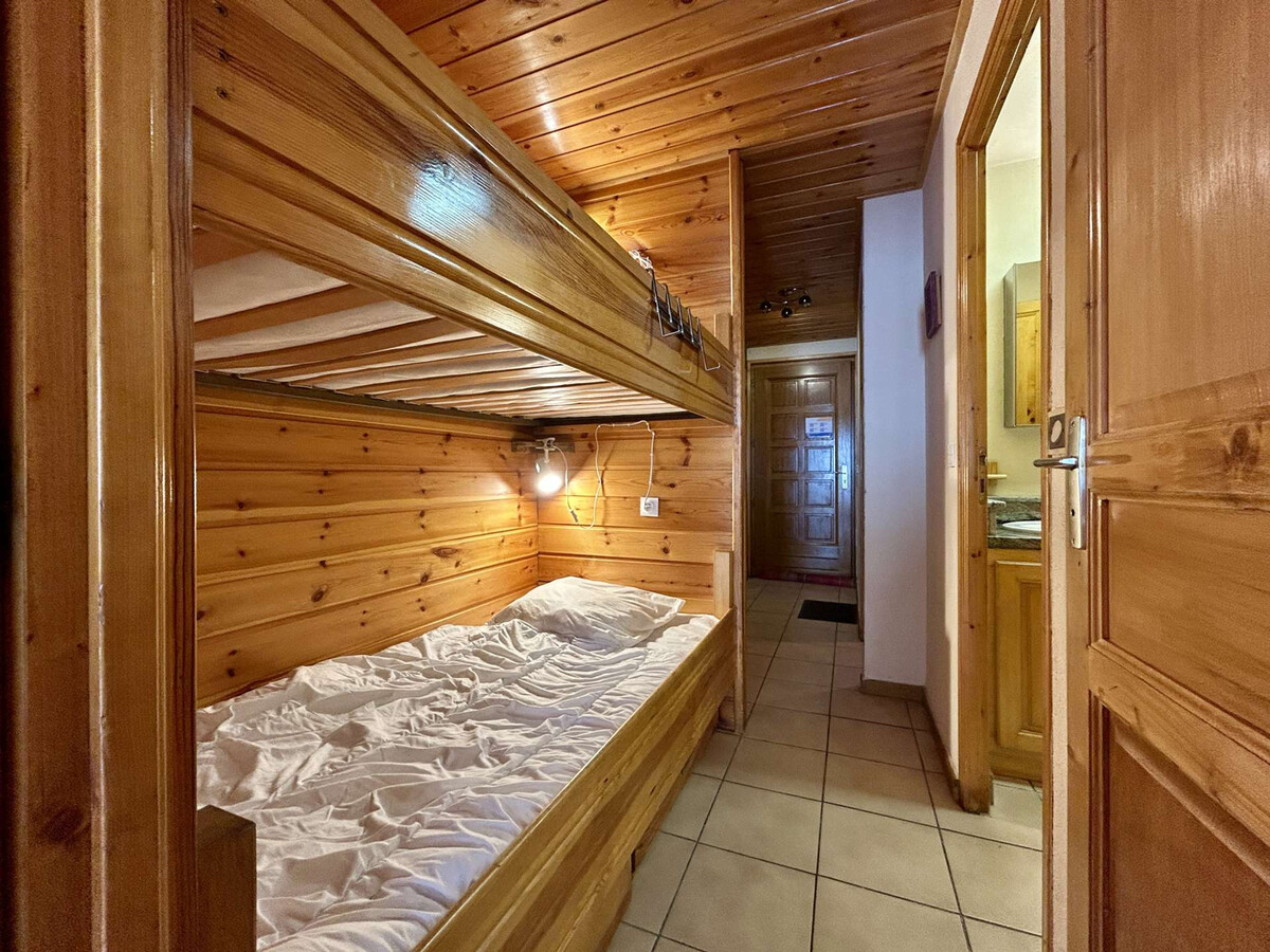 T2 balcon montagne avec parking à La Salle-les-Alpes - Photo 8