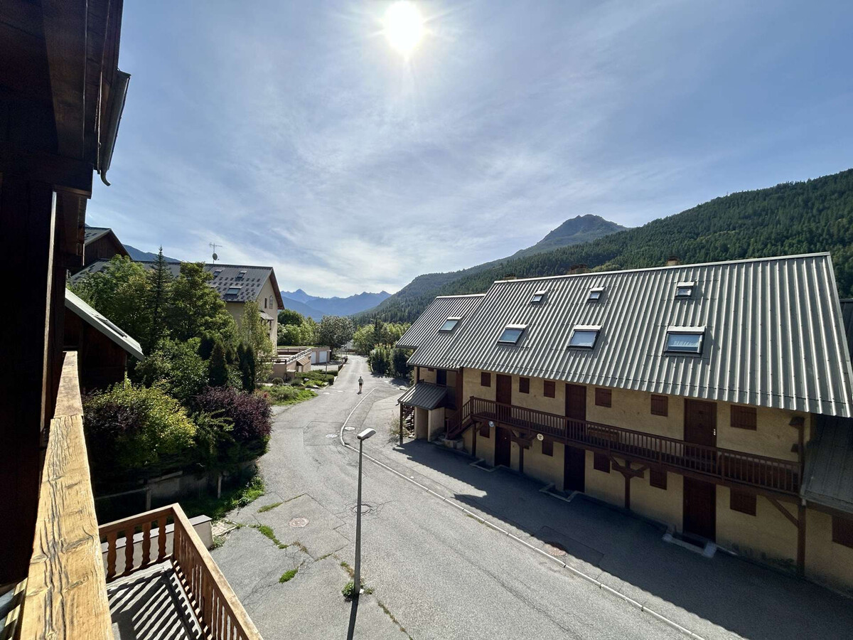 T2 balcon montagne avec parking à La Salle-les-Alpes - Photo 14