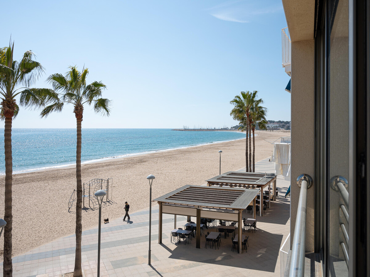 Appartement première ligne de plage à Torredembarra - Photo 23