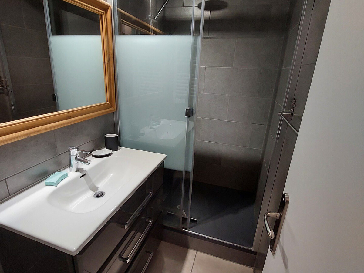 T2 35m² aux Deux Alpes, balcon et casier à ski - Photo 2