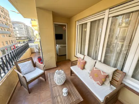 Appartement 5 chambres rénové, terrasse face au musée : photo 2