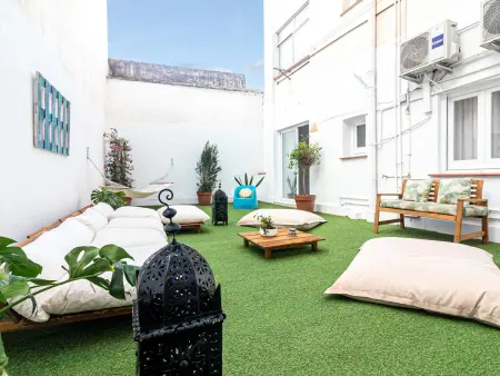 Location appartement à Málaga, Appartement Lumineux 4 Chambres avec Grand Patio Intérieur à Malaga - Emplacement Central