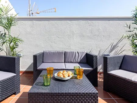 Penthouse rénové au cœur de Malaga, 1 chambre, balcon, clim, Wi-Fi, proche restaurants et bars - Photo 3