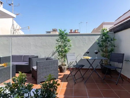 Penthouse rénové au cœur de Malaga, 1 chambre, balcon, clim, Wi-Fi, proche restaurants et bars - Photo 4