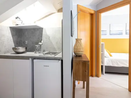 Penthouse rénové au cœur de Malaga, 1 chambre, balcon, clim, Wi-Fi, proche restaurants et bars - Photo 9