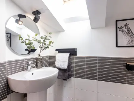 Penthouse rénové au cœur de Malaga, 1 chambre, balcon, clim, Wi-Fi, proche restaurants et bars - Photo 11