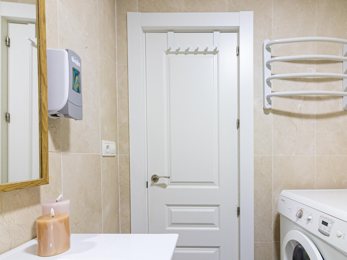Appartement 2 chambres rénové, 150m de Calle Larios à Málaga - Photo 15
