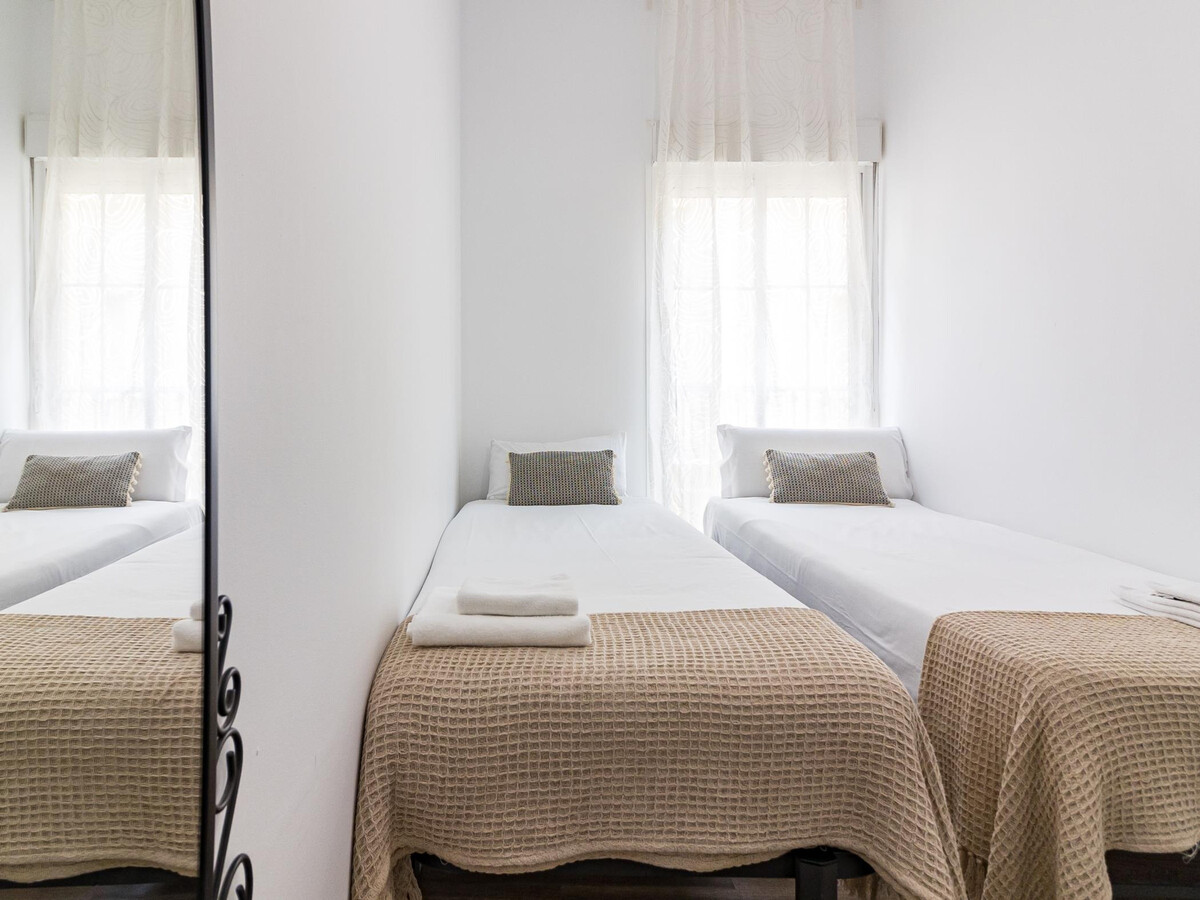 Appartement 2 chambres rénové, 150m de Calle Larios à Málaga - Photo 17