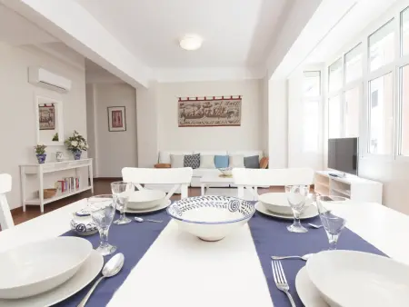 Appartement Lumineux au Cœur de Malaga, Proche Musée, Cathédrale et Théâtre Romain - Photo 9