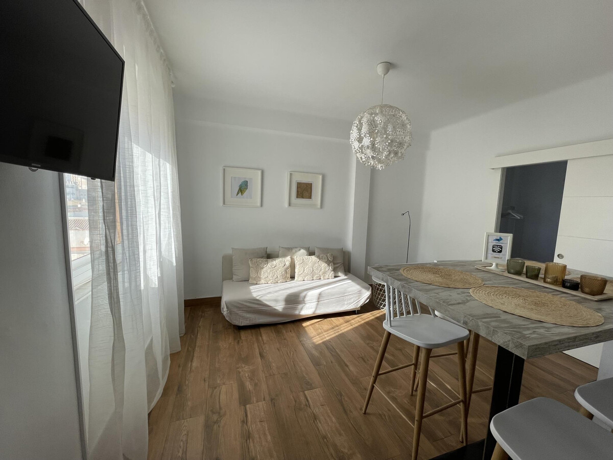 Appartement 2 ch. rénové, 500 m du Musée Carmen Thyssen - Photo 22