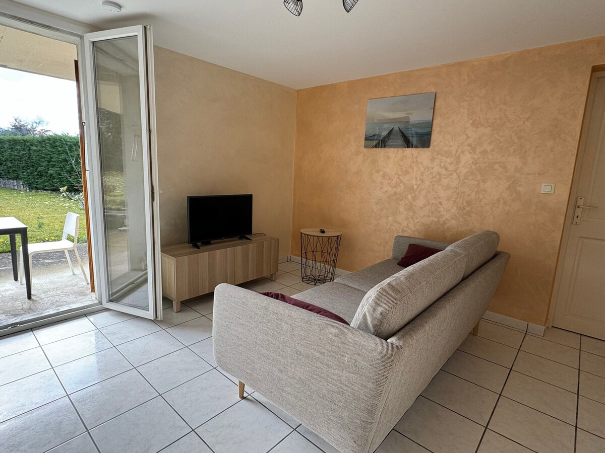 RDC de maison 2 pièces avec jardin et terrasse à Aix-les-Bains - Photo 2