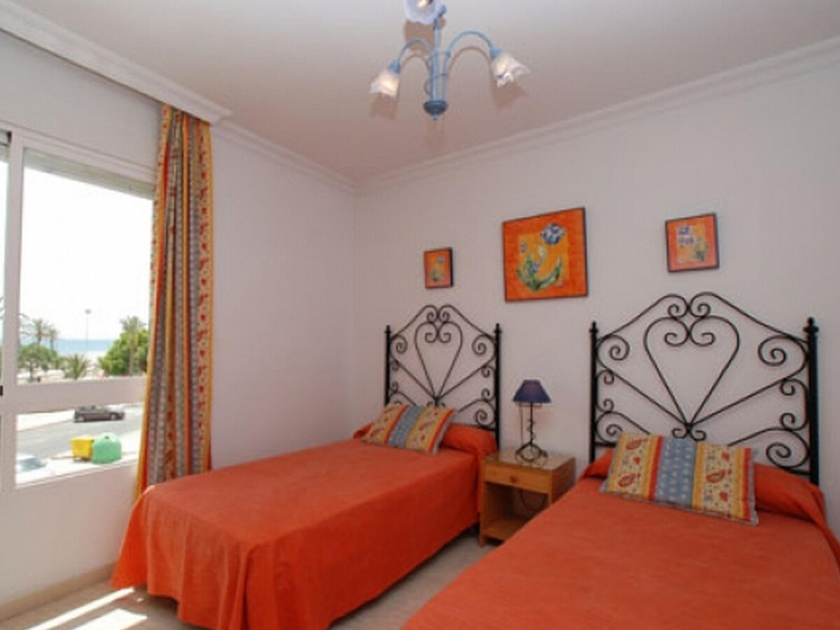 Appartement 2 chambres à 300m de la plage, piscine - Photo 17