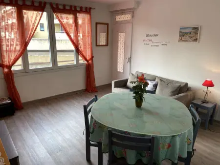 Appartement 2 chambres plein sud, 500 m plage, Fréjus : photo 3