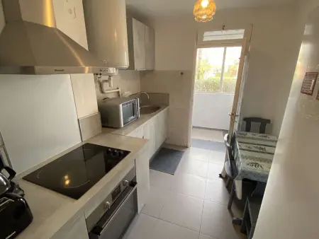 Appartement 2 chambres plein sud, 500 m plage, Fréjus : photo 4