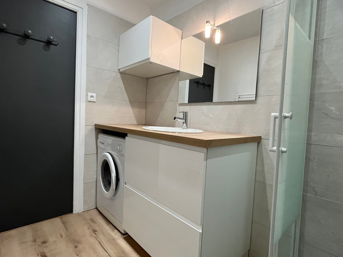 Studio 28 m² avec balcon à Aix-les-Bains - Photo 4
