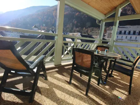 Appartement 2 pers Luchon, loggia sud vue montagne : photo 4