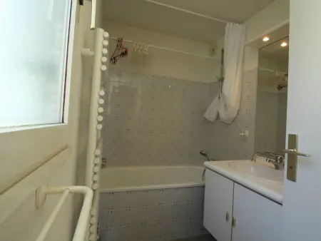 Appartement 2 pers Luchon, loggia sud vue montagne : photo 9